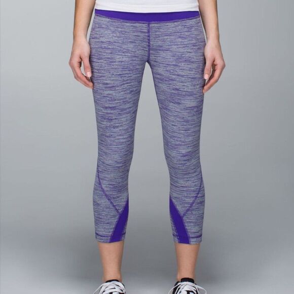 Lululemon Run: Inspire Crop II All Luxtreme in We Are From Space Brusied Berry 6 - Picture 1 of 8